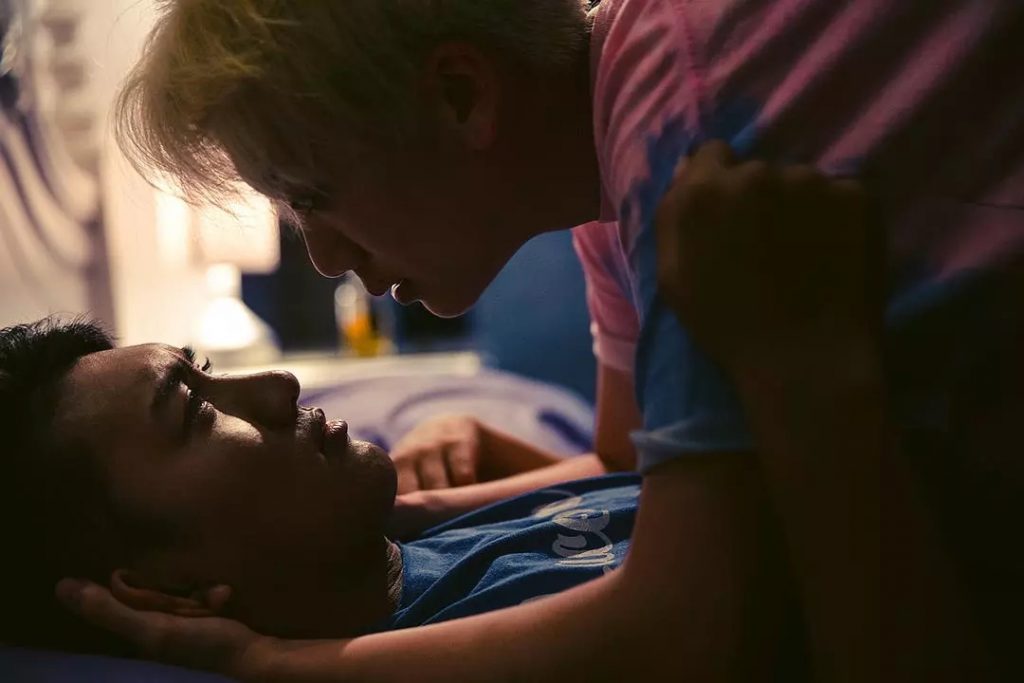 《阿莉芙》一部评分不高但让人泪目的LGBT电影